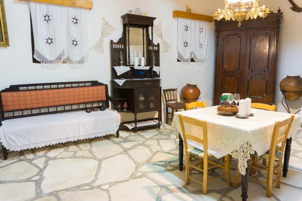 Lofou Palace Traditional House Guest House Екстериор снимка